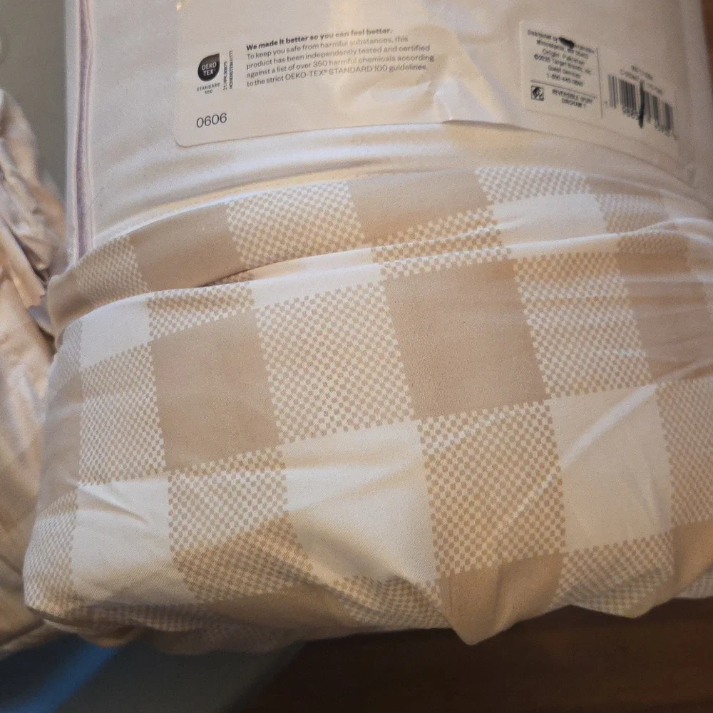 Room Essentials Comforter & Sheet Cozy Cream Checkered Set - Twin/Twin XL NEW